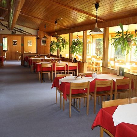 Sporti Grusch Hostel Luaran gambar