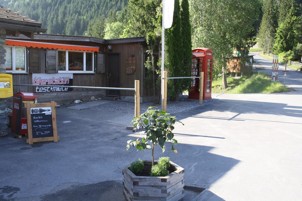 Sporti Grusch Hostel Luaran gambar