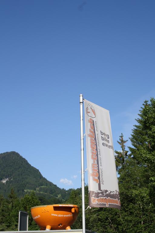 Sporti Grusch Hostel Luaran gambar
