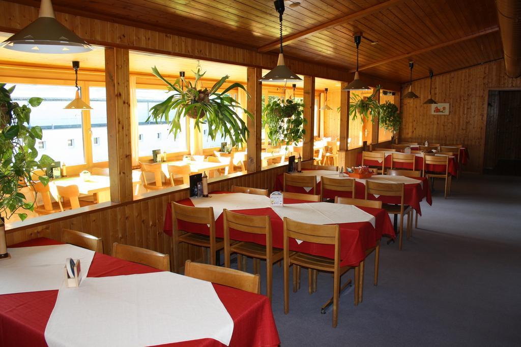 Sporti Grusch Hostel Luaran gambar