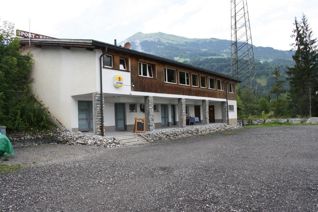 Sporti Grusch Hostel Luaran gambar